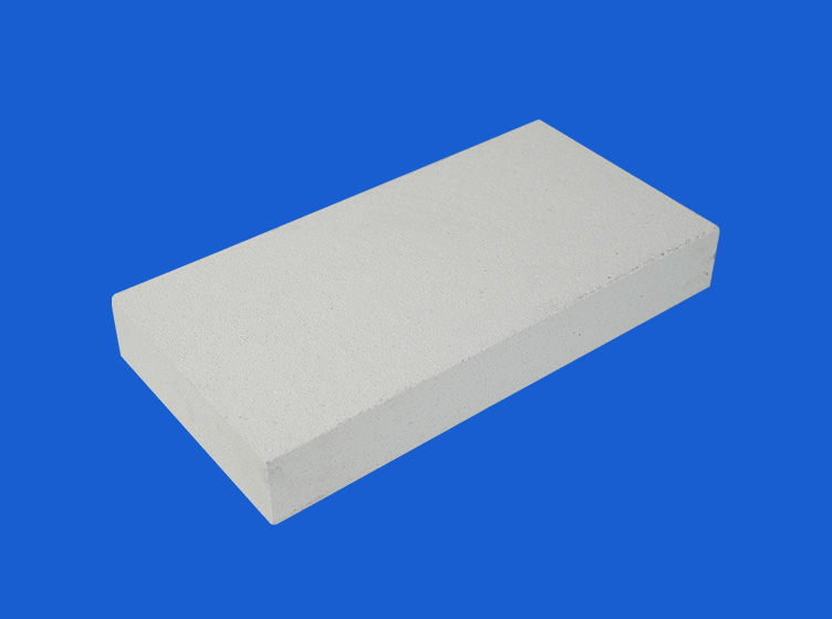 Alumina boblestein